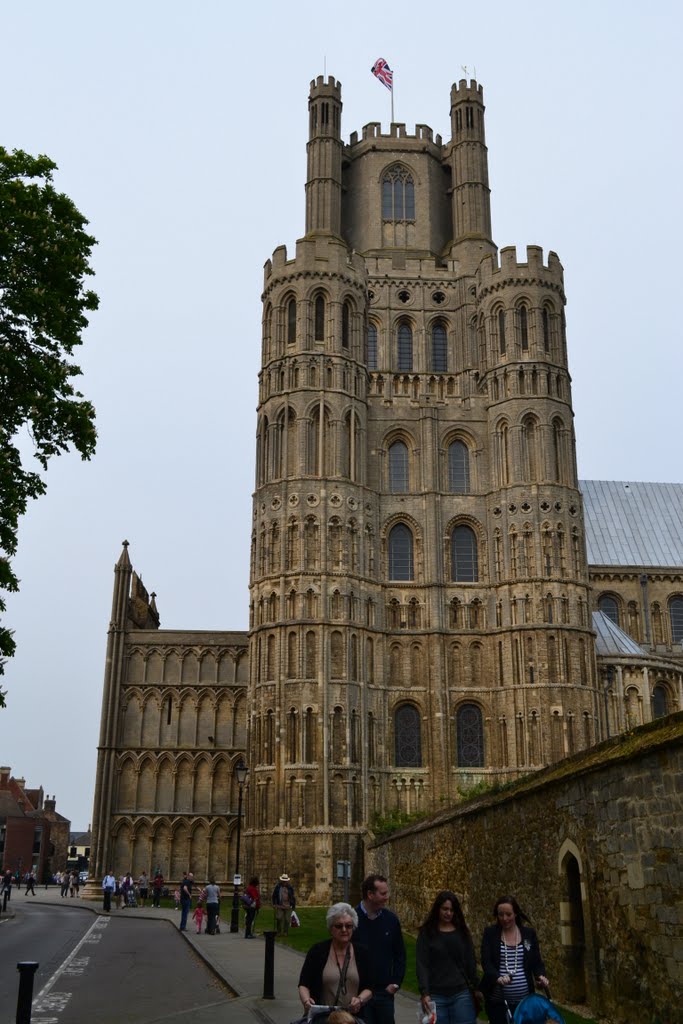 Ely Cathedral. by Bogdan O.357