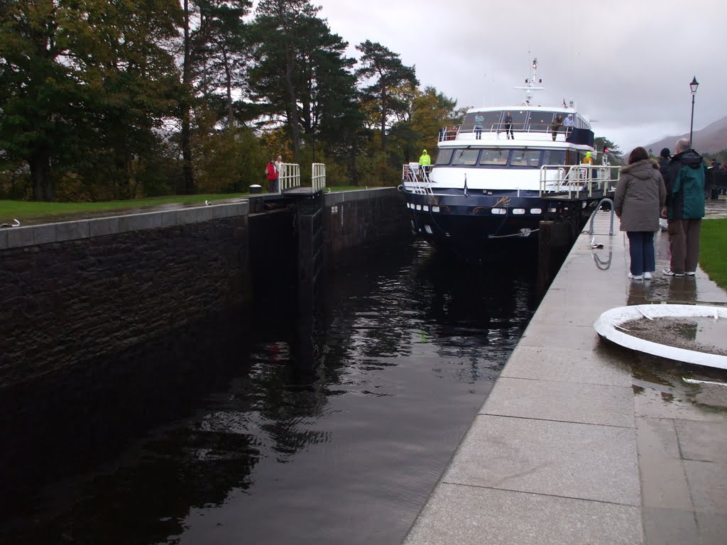 Caledonian Canal, Fort William, Scotland by cathiehb