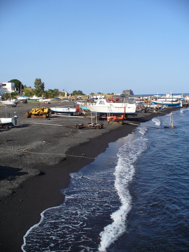 Stromboli - San Vincenzo (TK) by Tibor Kmoštinec