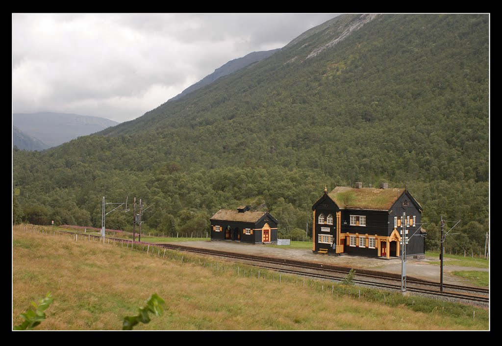 Drivstua, Oppdal, Norway 2006 by Photo Guide