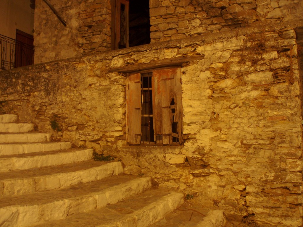 A deserted house by Evangelos Benos