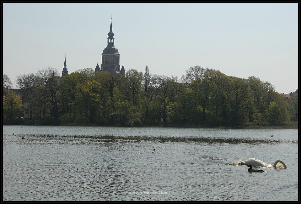 Am Knieperteich in Stralsund by Sven Rumbler