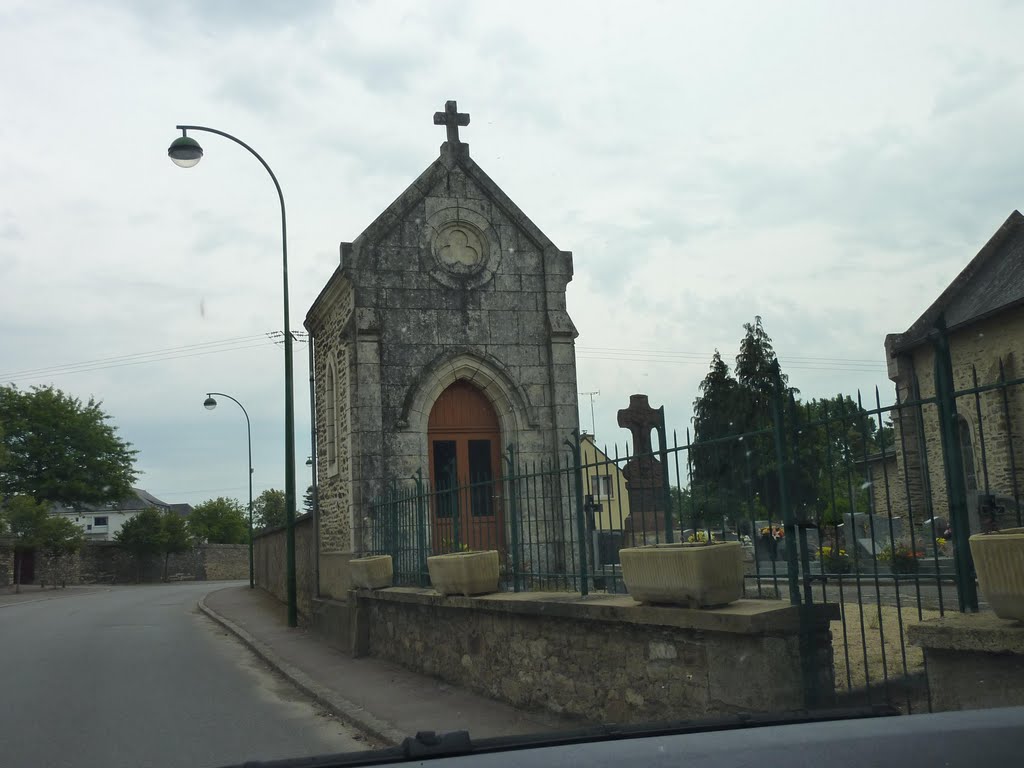 Chapelle dans cimetière. by Amand Baladeur