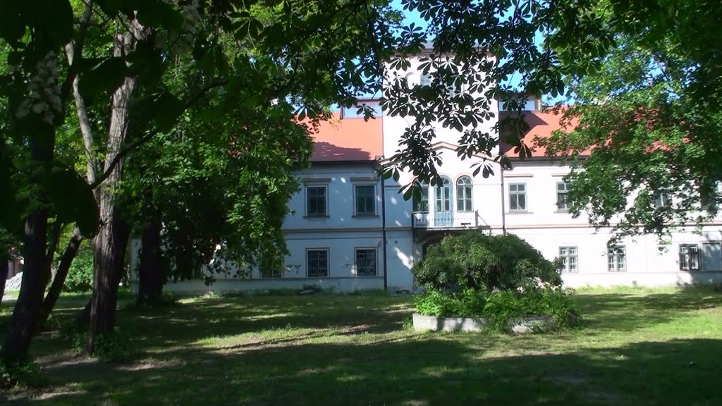 Süßenbrunn Castle by Murlo