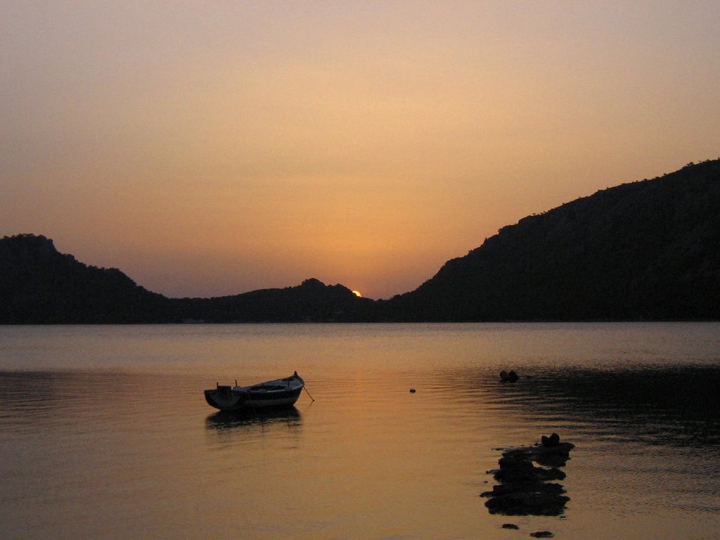 Vouliagmeni lake, Ireon by h.constantinos