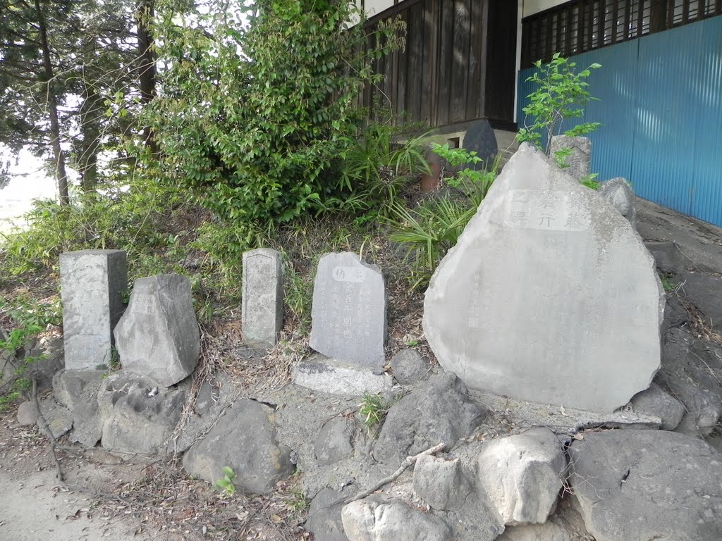 群馬県千代田町赤岩八幡神社古墳 by enkyo