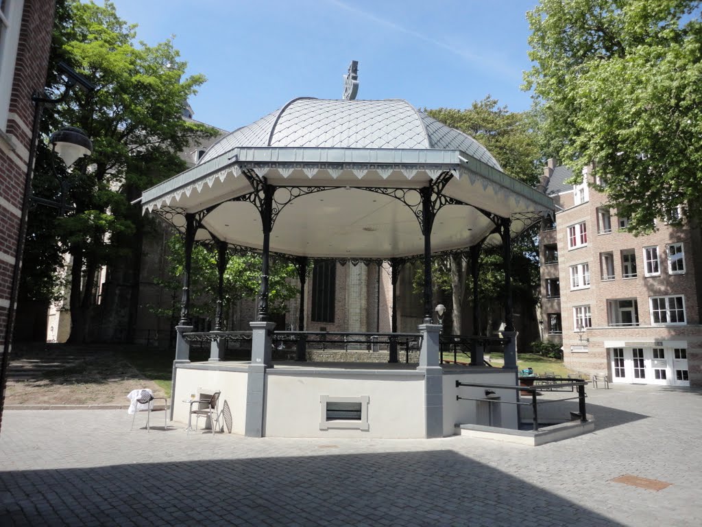 Kiosk op Thaliaplein Bergen op Zoom by © rdnjc