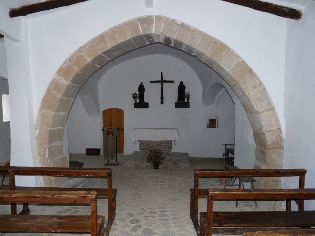 Interior ermita Sant Antoni by Joel Marimon Bonet