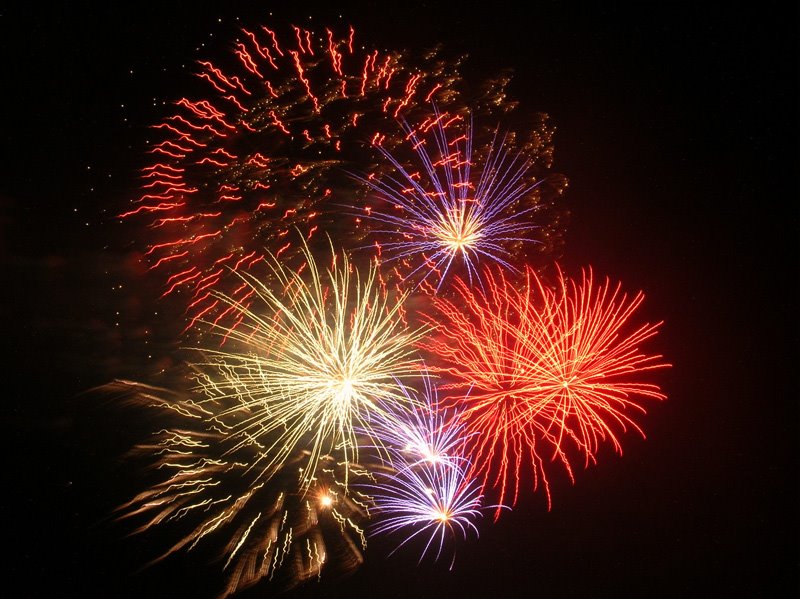 San Vito Lo Capo, fireworks al CousCousFest 2007 by Mauro Tacca