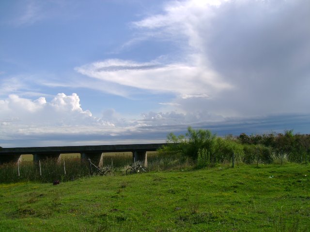 Tormenta en Caminos Rurales by Juan Angel Mugni