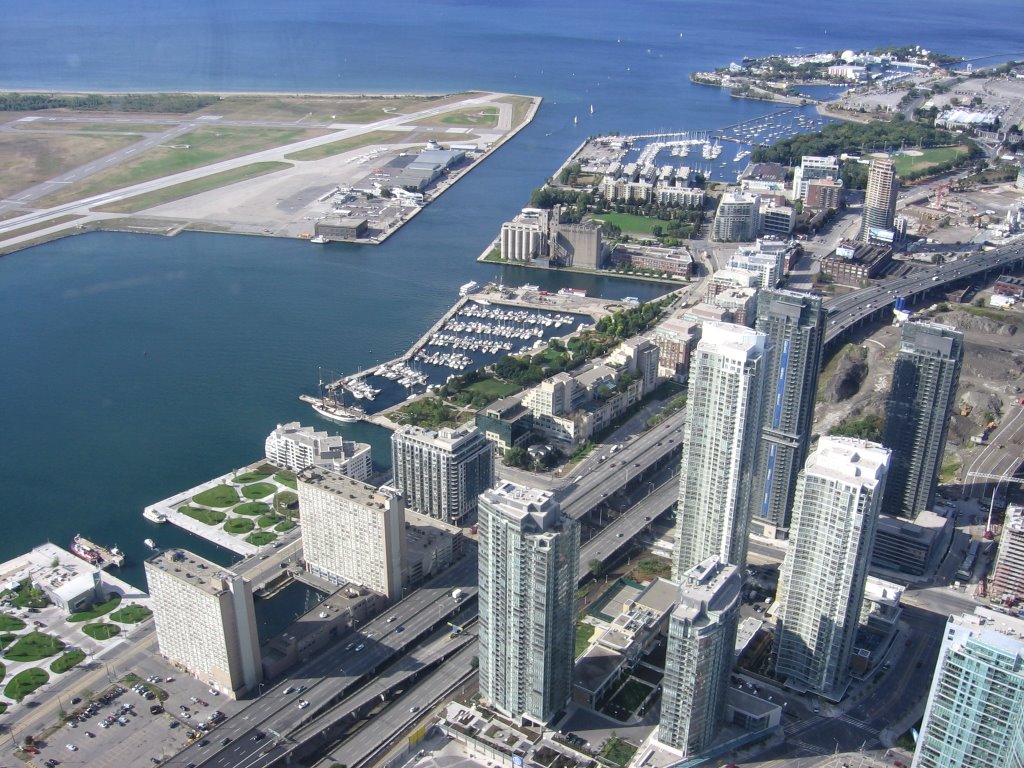 Vista desde CN Tower by alitomar