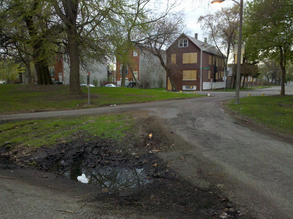 Sherman park entrance abandoned by mrieber