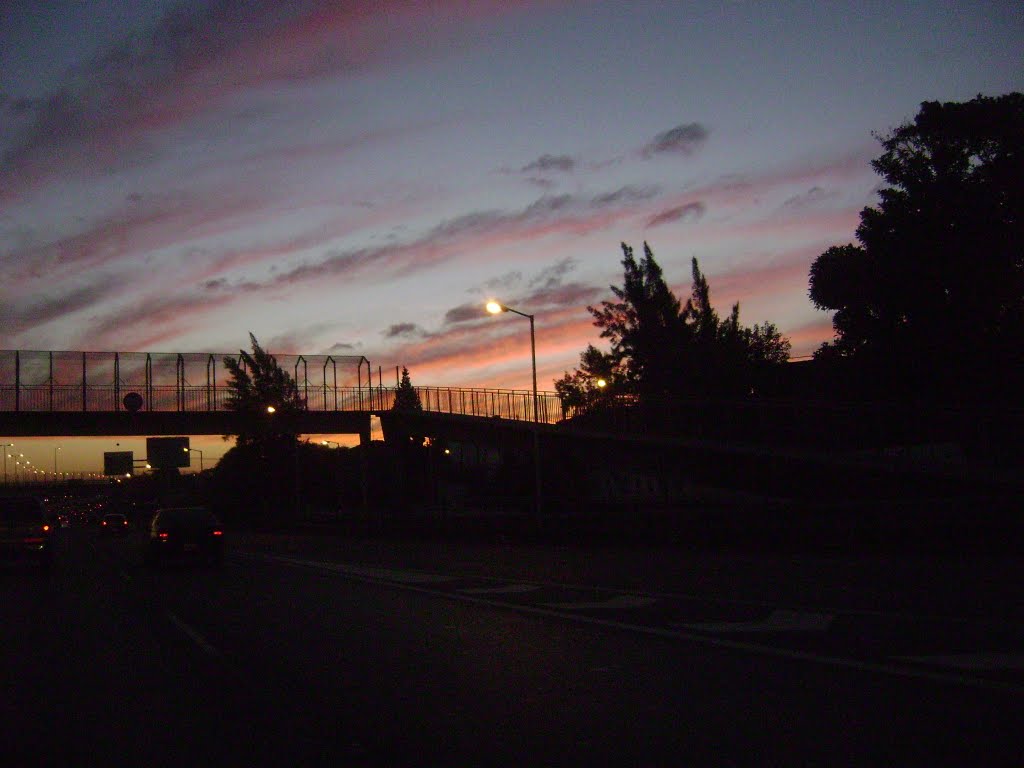 Atardecer en Autopista del Oeste by braco aleman