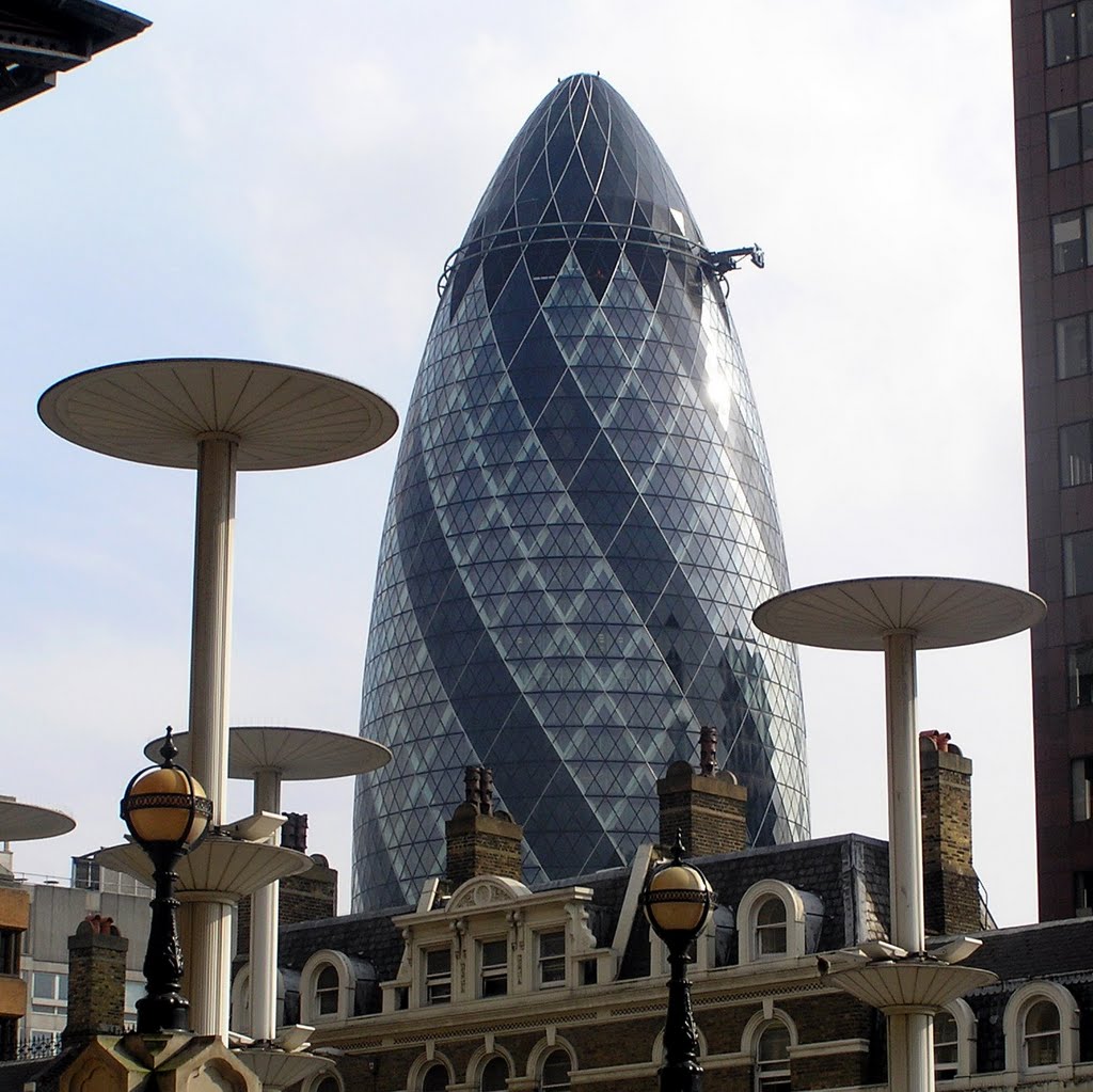 Swiss Re - The Gherkin by Maximovich Nikolay