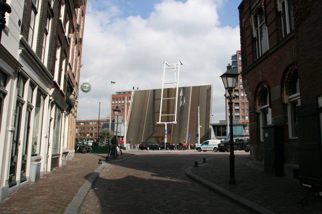 Open Lage Erfbrug, Rotterdam. by Carl030nl