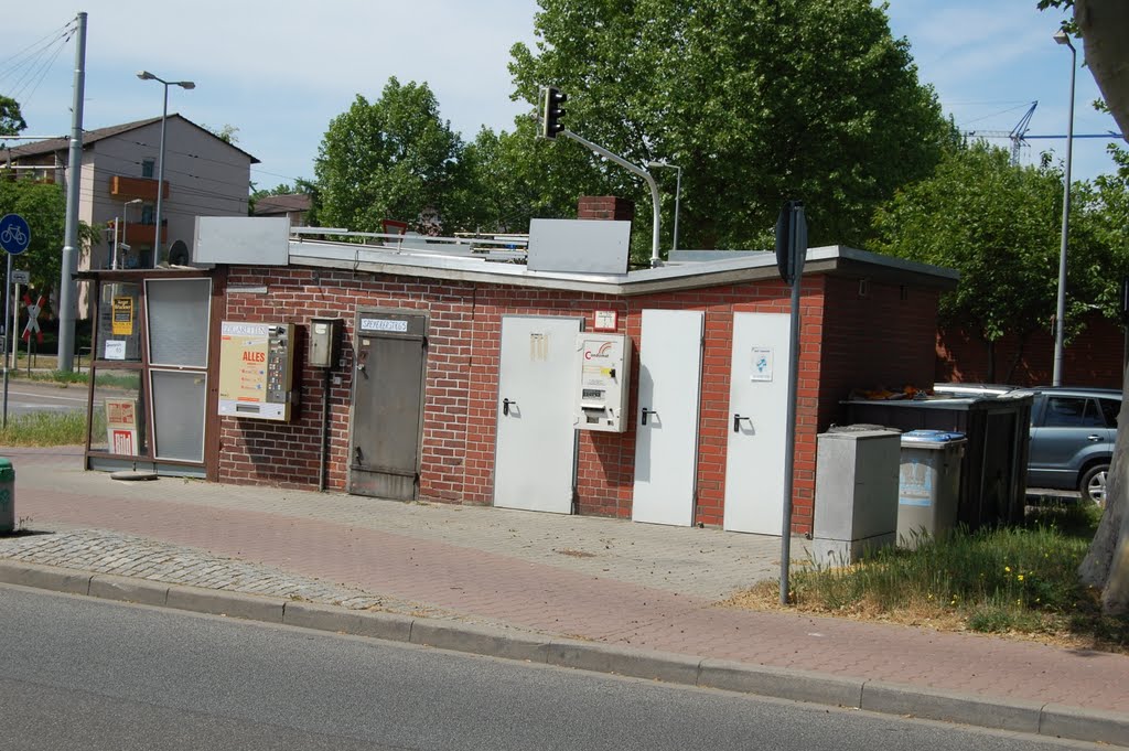 Kiosk Lindenhof by vrroouumm