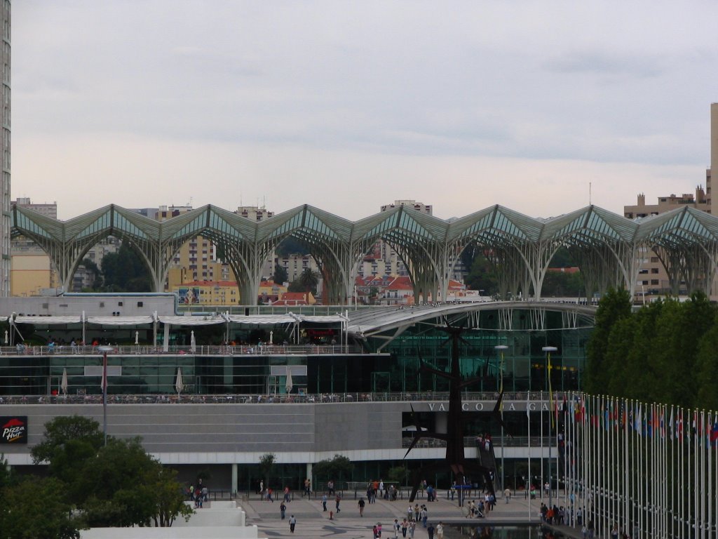 Vasco da Gama Shopping Mall and Gare do Oriente by fajna_asia