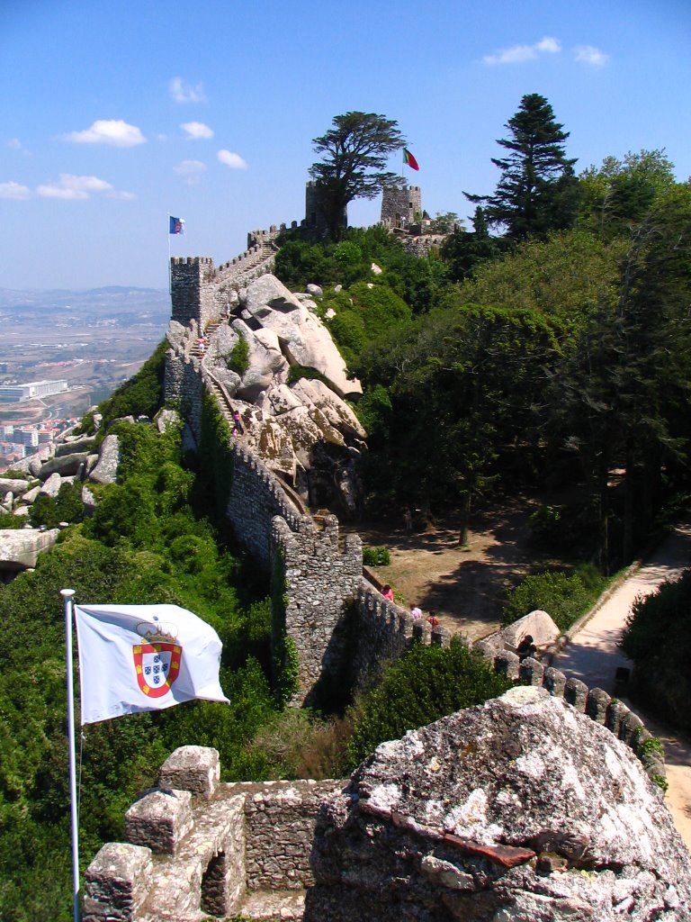 Castelo dos Mouros - The Moorish Castle by fajna_asia