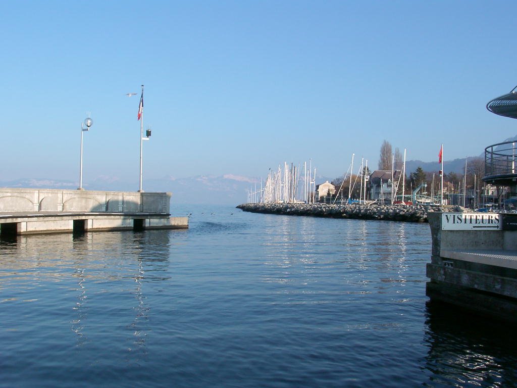 Port des Mouettes by Gilles Durand