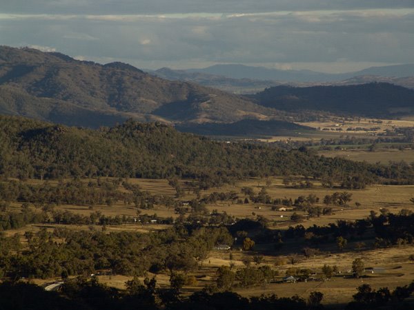 Looking south to tamworth by Nixta71