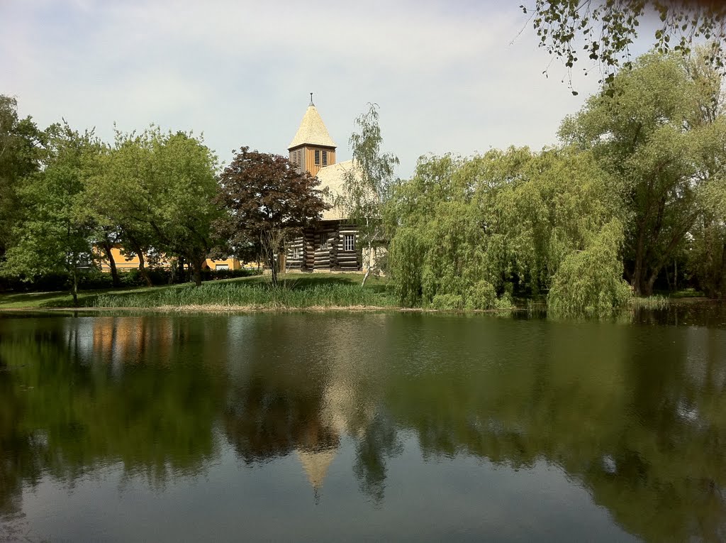 Schrotholzkirche Wespen by Frank-Dieter Peyer