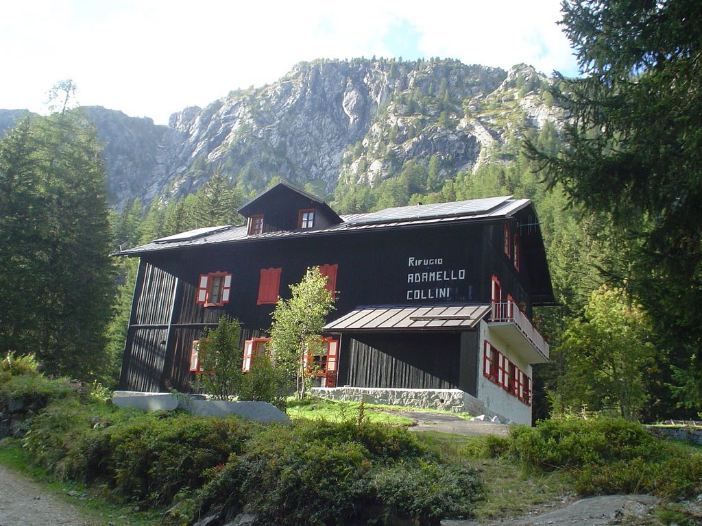 Malga Bedole: il Rifugio Alpino by mimmo iossa