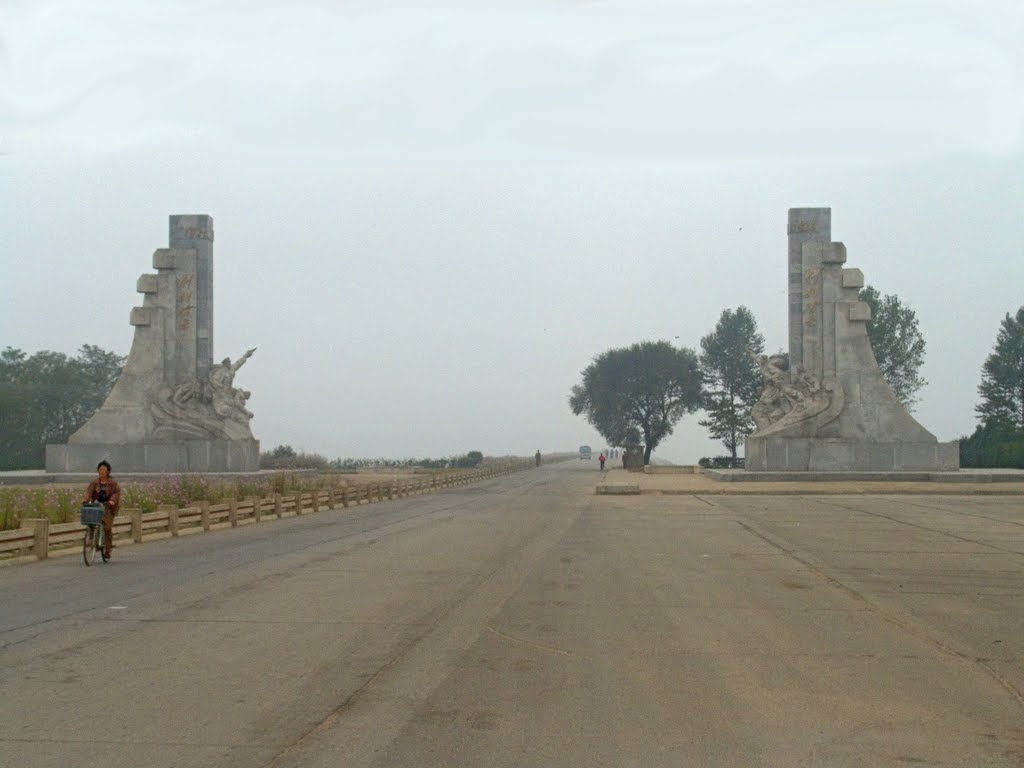 Barrera del Mar del Oeste - Nampo by asturKon