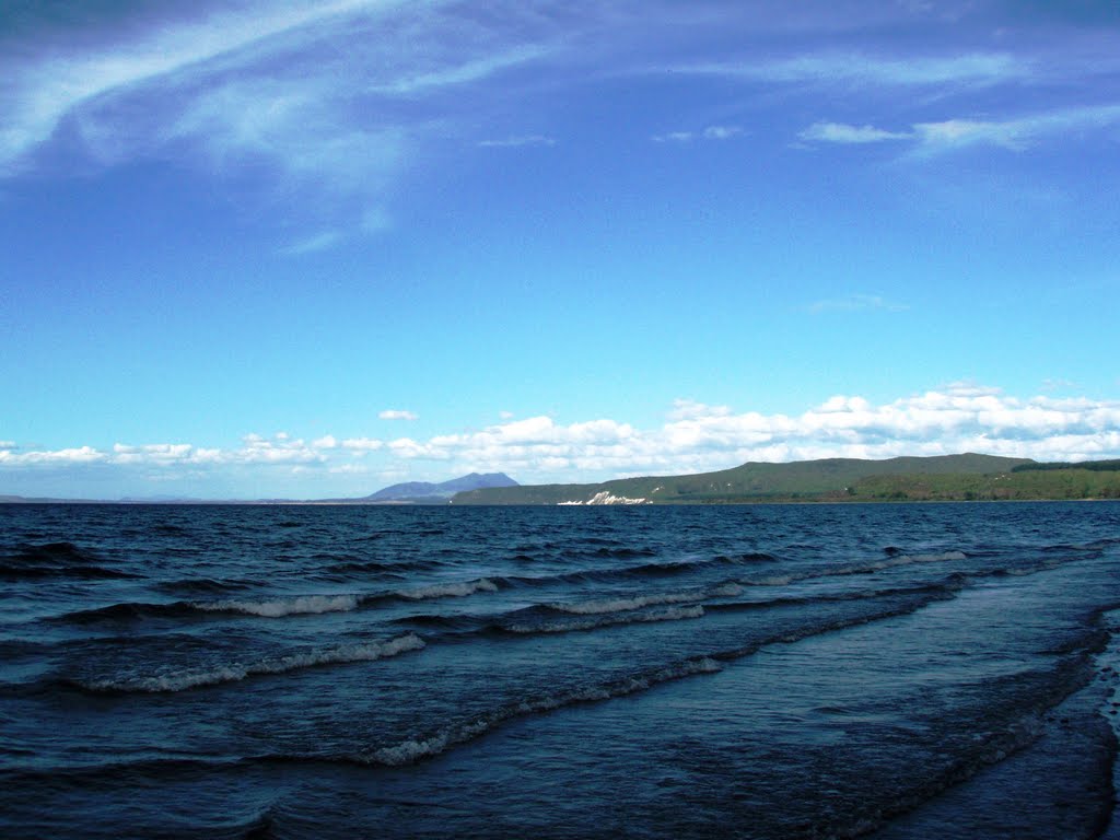 Lake Taupo by alex.singan