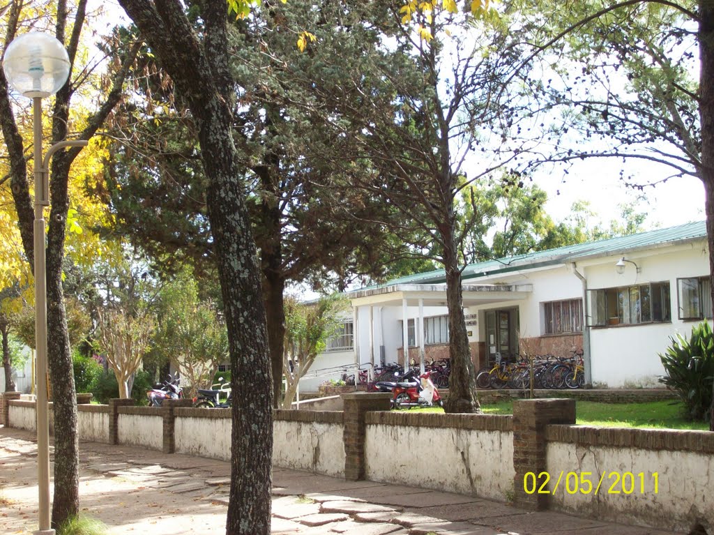 Escuela Sarmiento by Leticia Perrouchoud