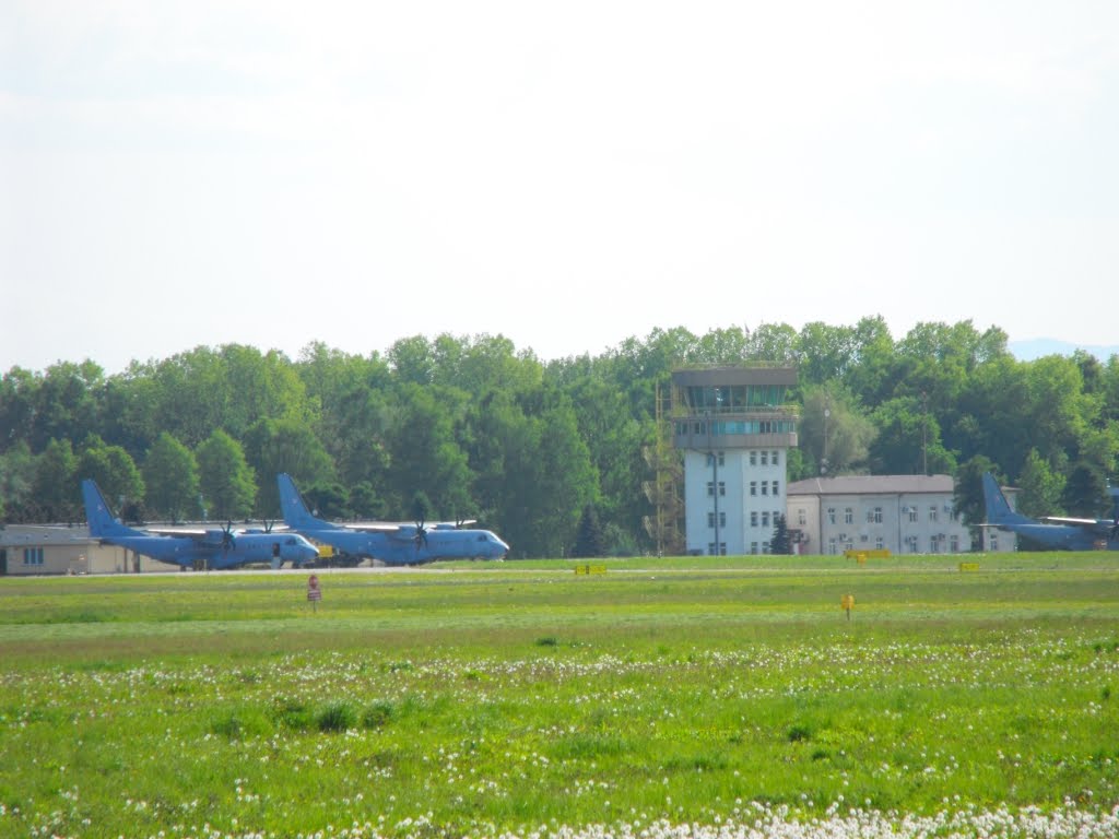 AirPort Balice by Jan Jawień