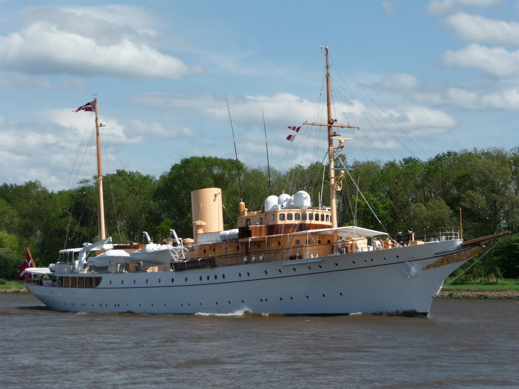 Die königliche Yacht von Dänemark, die Dannebrog by © by NilsJunge