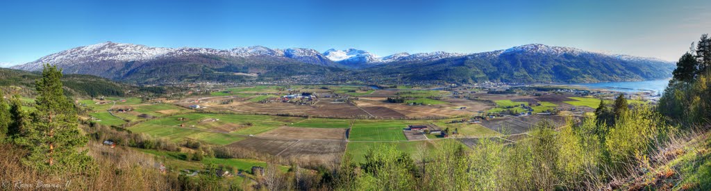 Fra Utsikten i Surnadal. HDR panorama by RoarX