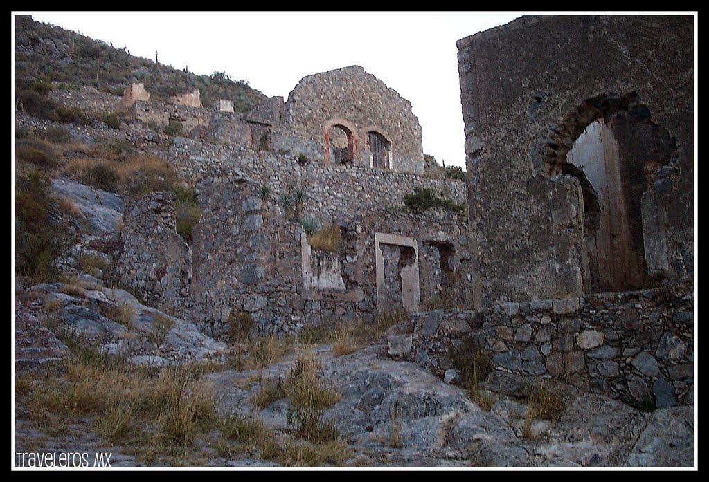 Antiguo Pueblo de Ojuela by travelerosmx