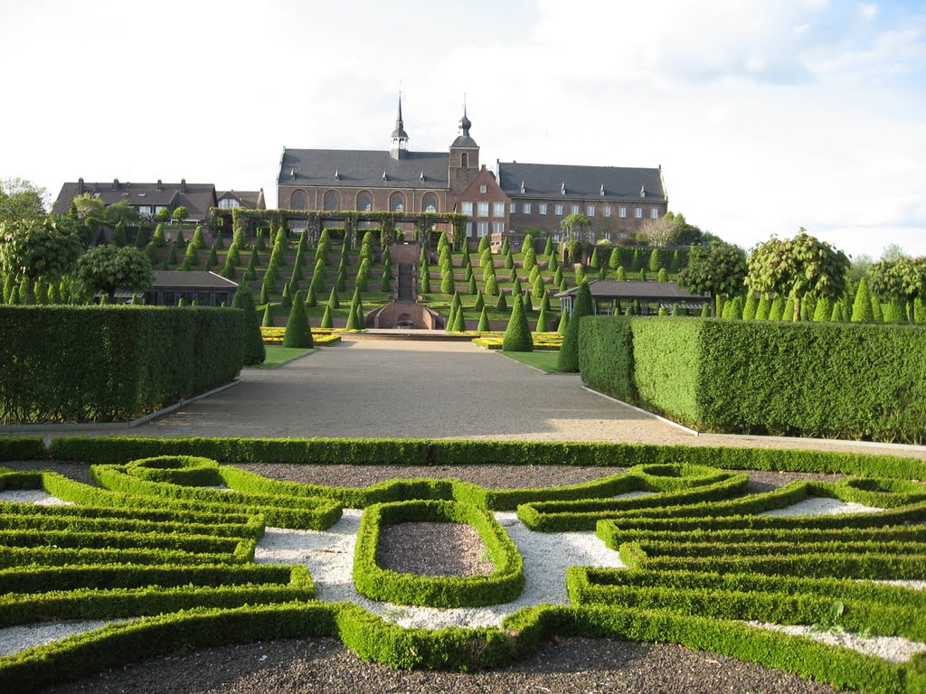 875 Jahre altes Kloster in Kamp-Lintfort... by eichhörnchen