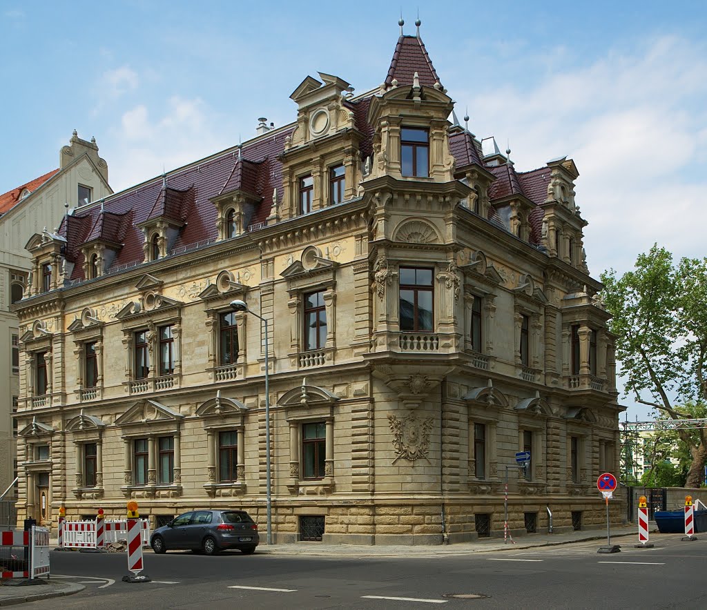 Villa Schröder in der Goldschmidtstraße. Erbaut in den Jahren 1881-1883 für den Fabrikanten M. A. Schröder (Architekt: Carl Weichardt) by Appaloosa_LE