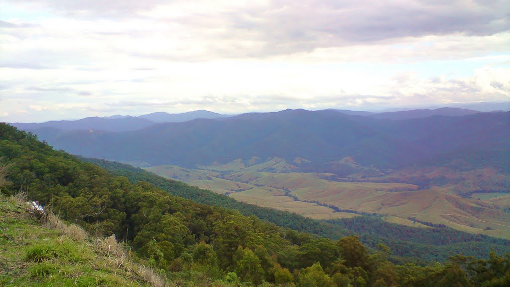 Giro , lookout over valley ... by Michael Caine