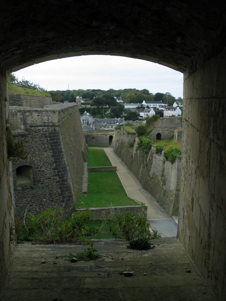 La citadelle de Belle Ile Sept 2007 by Jean-Louis Genevray