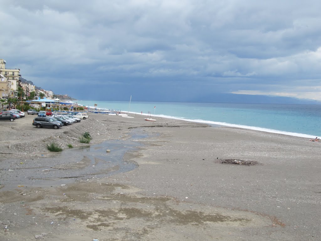 Beach of Letojanni by Willem Nabuurs