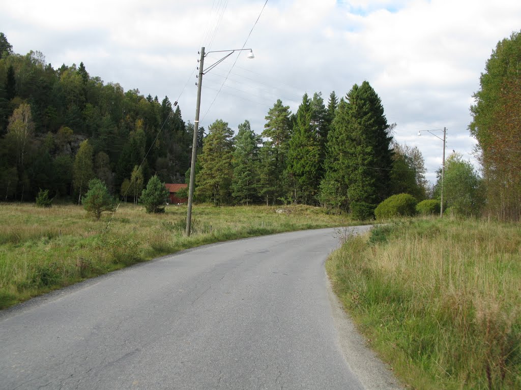 Lexbydalsvägen between Partille and Angered church 2010 by Biketommy