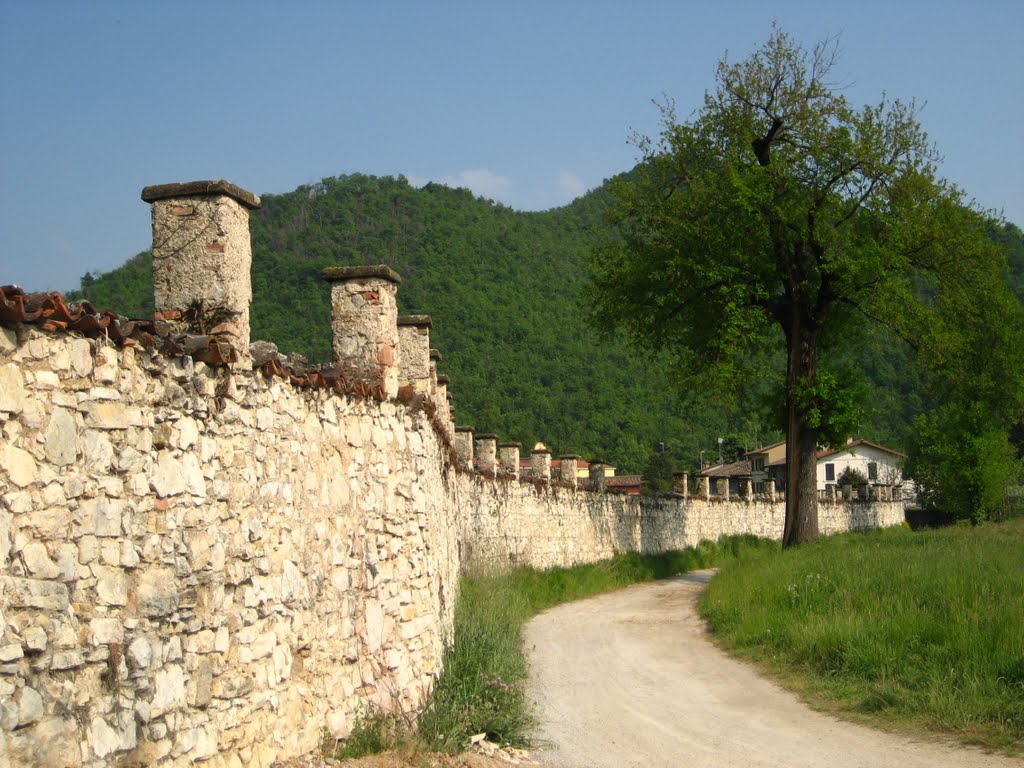 Rodengo Saiano, Via Cantarana by Lorenzo Andreoli