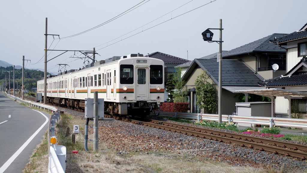 飯島町飯島　JR飯田線 普通電車 飯島駅近く by makkisse999