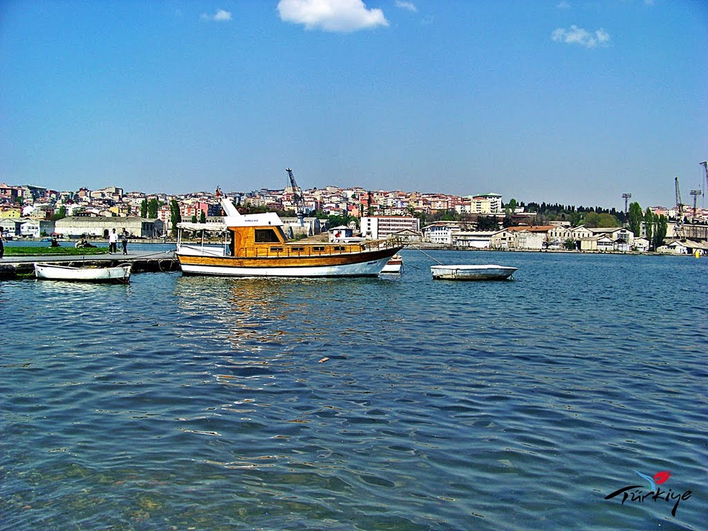 Golden Horn/Kasımpaşa Coast by m.ta®han