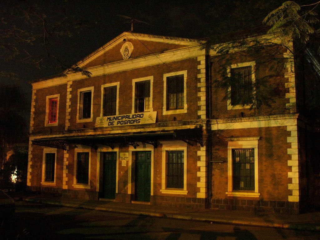 Estacion de Trenes-frente by Fernando A Guerrero