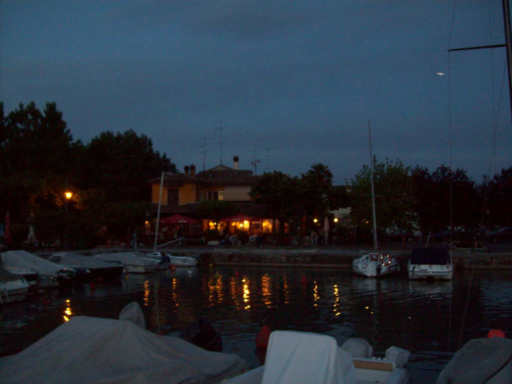 Castelnuovo del Garda(VR)-Porto del Campanello al tramonto by Alessandro1978