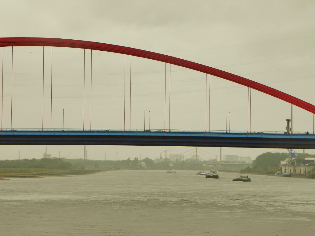 Rheinbrücke in Duisburg Hochfeld by Lotte 74