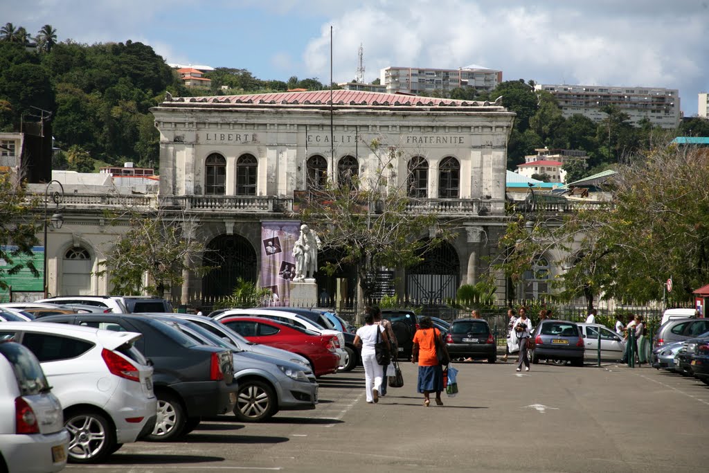 Palais des Arts et des Cultures, Fort-de-France, Martinique, France by Hans Sterkendries