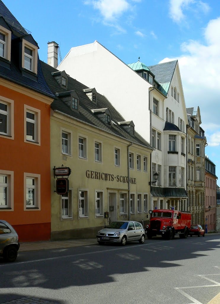 Annaberg-Buchholz - Blick die Gerichtsschänke in der Klosterstrasse by Thomas Eichler