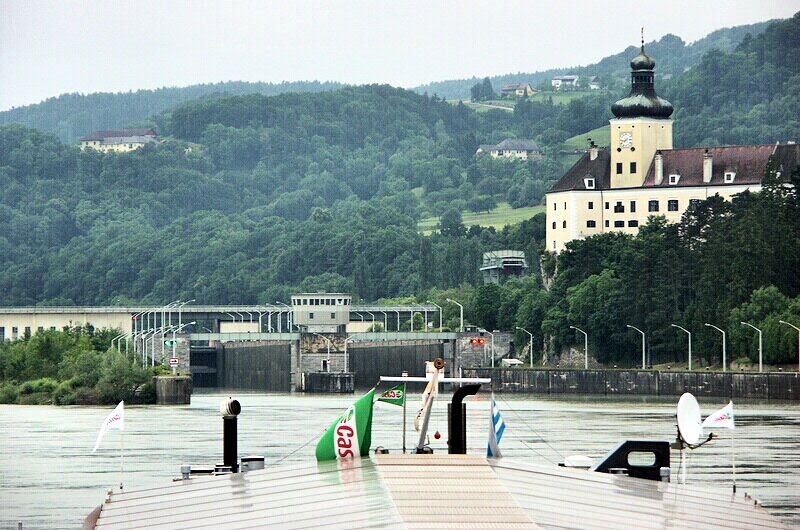 Schleuse Ybbs/Persenbeug an der Donau by Popeye69