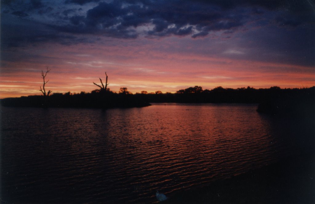 Sunrise Over Murray River, Mannum, S.A. by Beno97