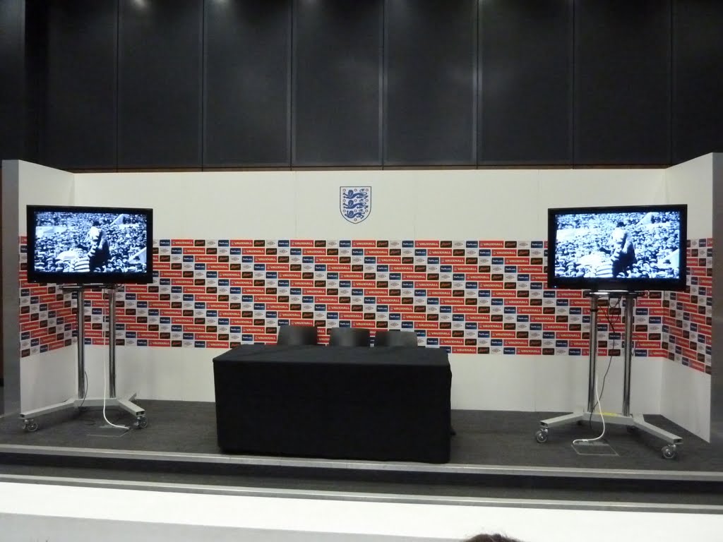 Wembley Stadium - UK - Londres by Paulo Targino Moreira Lima